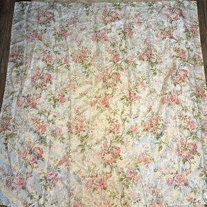 Floral Shower Curtain & 12 Pack Floral Rings